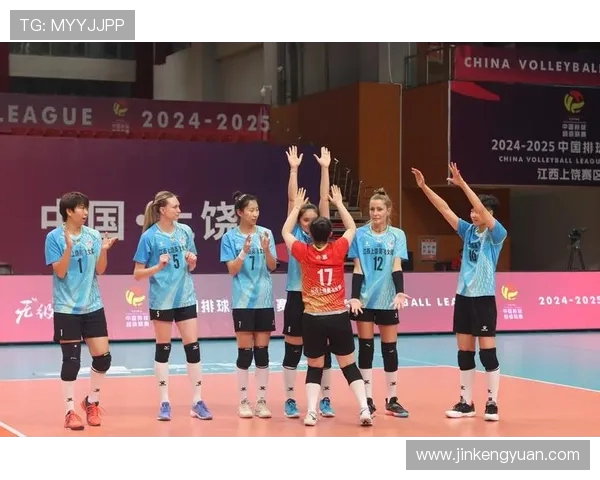 上海排球队在最新排球耐力排行榜中稳居第一名引领全局 上海排球队在最新排球耐力排行榜中稳居第一名引领全局