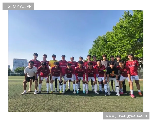 与黄军的深入对话:回顾他的足球生涯与成长历程 与黄军的深入对话:回顾他的足球生涯与成长历程