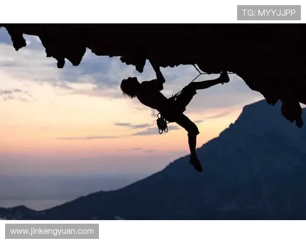北京极限运动队在攀岩联赛中的耐力表现分析与精彩回顾 北京极限运动队在攀岩联赛中的耐力表现分析与精彩回顾