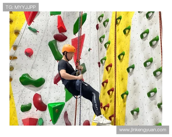 南京攀岩队荣登攀岩比赛经验排行榜第二名展现实力与风采 南京攀岩队荣登攀岩比赛经验排行榜第二名展现实力与风采