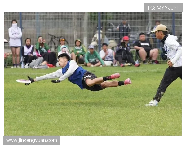 广州飞盘队与西安飞盘队赛后分析力量对比与战术探讨