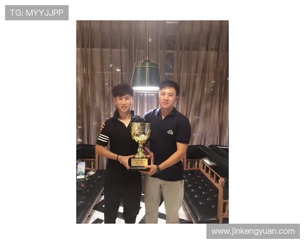 王磊专访:从青涩少年到足球巨星的成长之路回顾 王磊专访:从青涩少年到足球巨星的成长之路回顾