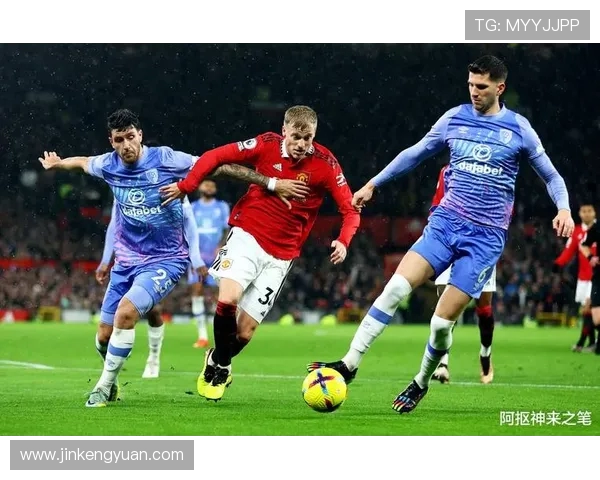 基辅对阵车路士的精彩较量揭示欧洲足球的激烈竞争与战术博弈 基辅对阵车路士的精彩较量揭示欧洲足球的激烈竞争与战术博弈