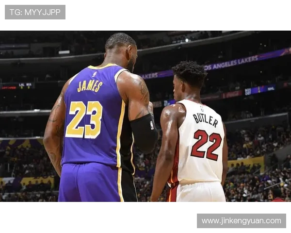 热火与湖人激战正酣雨燕直播全程带你感受篮球魅力与激情 热火与湖人激战正酣雨燕直播全程带你感受篮球魅力与激情