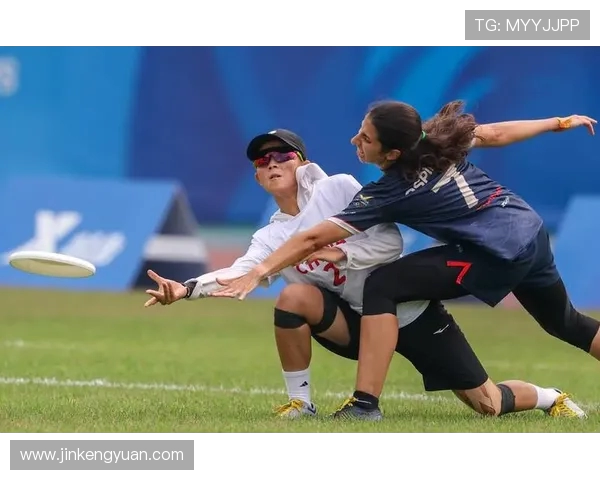 飞盘盛宴:深入探讨北京飞盘队的训练与比赛节奏 飞盘盛宴:深入探讨北京飞盘队的训练与比赛节奏