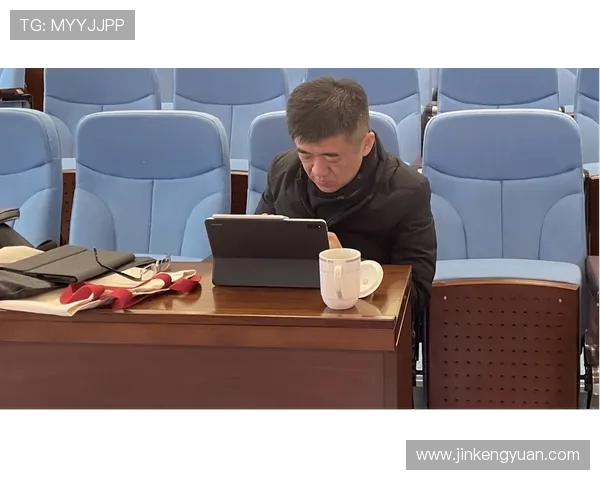 南京飞盘队速度表现分析与提升策略探讨 南京飞盘队速度表现分析与提升策略探讨